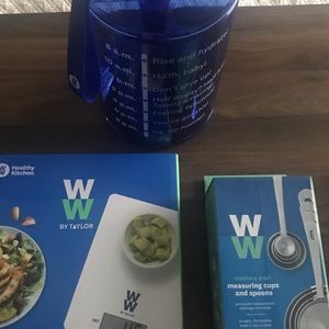Weight Watchers Scale, cups, water bottle. NEW